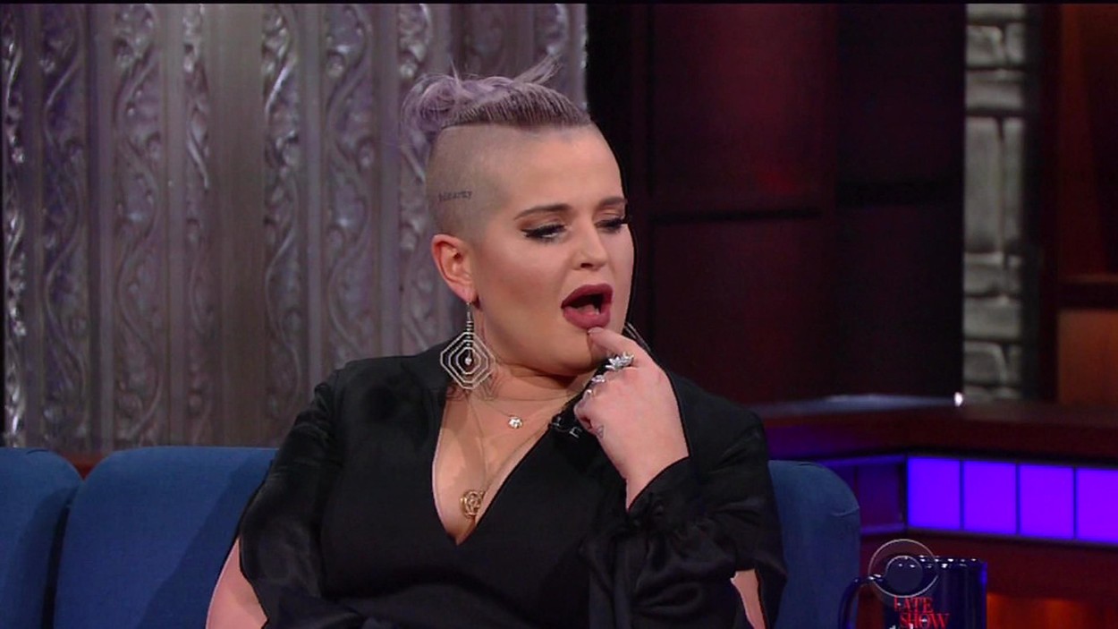 Kelly Osbourne gets rude text from dad Ozzy Osbourne during interview with Stephen Colbert on The Late Show