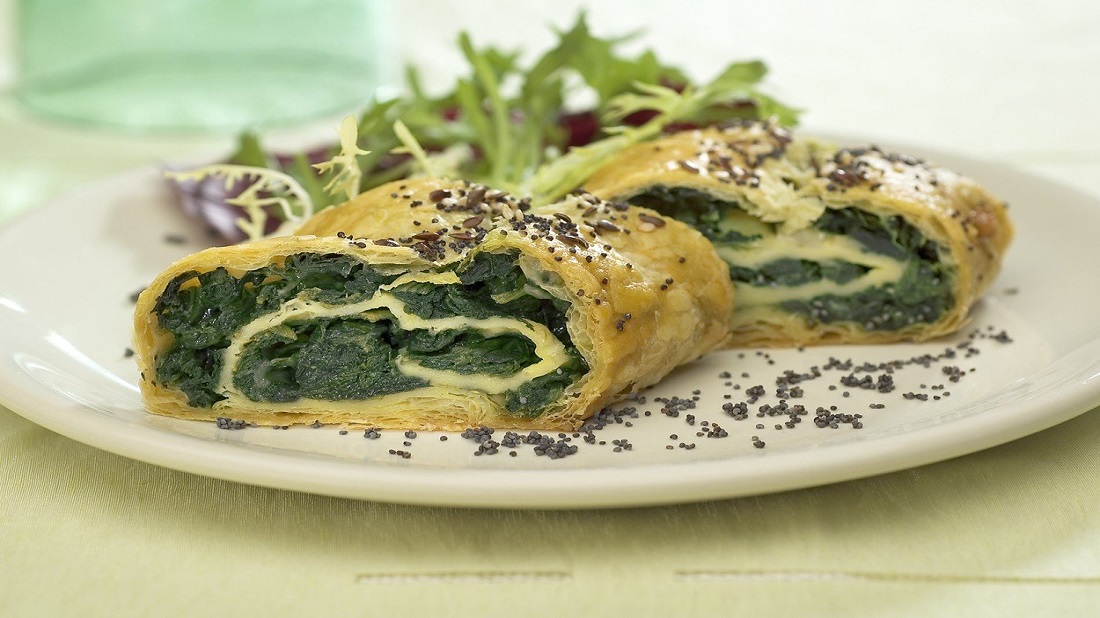 Spinach Puff Pastry Roll