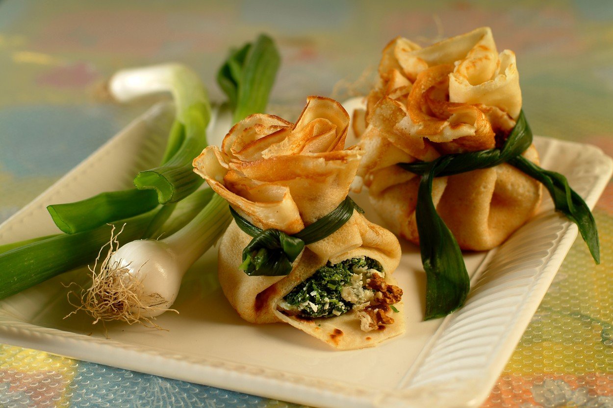 Spinach Rolls with Gorgonsola