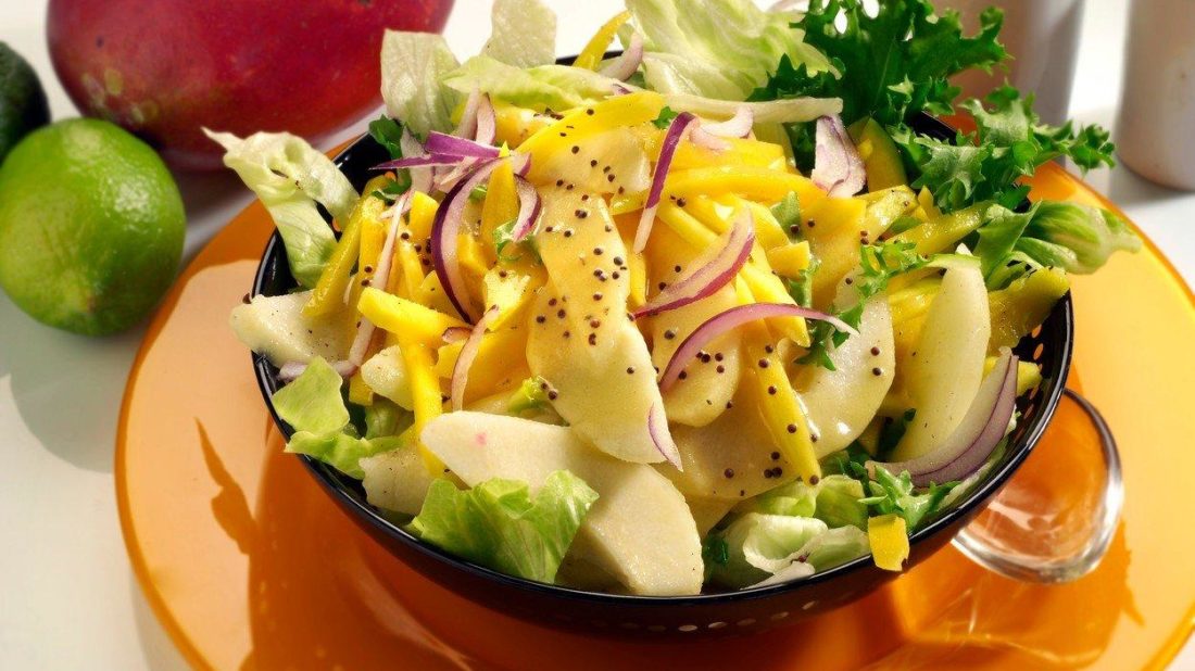mangovy-salat-1100x618.jpg