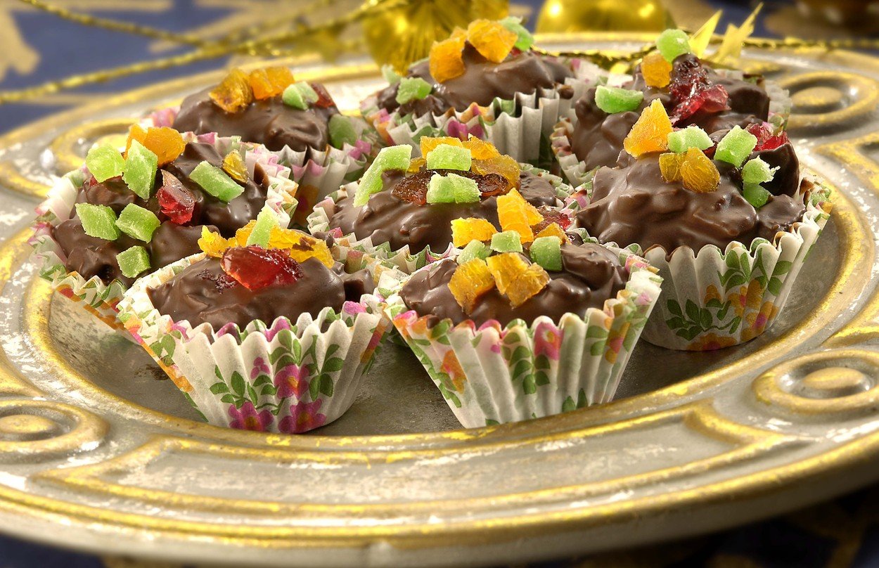 Chocolate Tarts with Candied Fruit