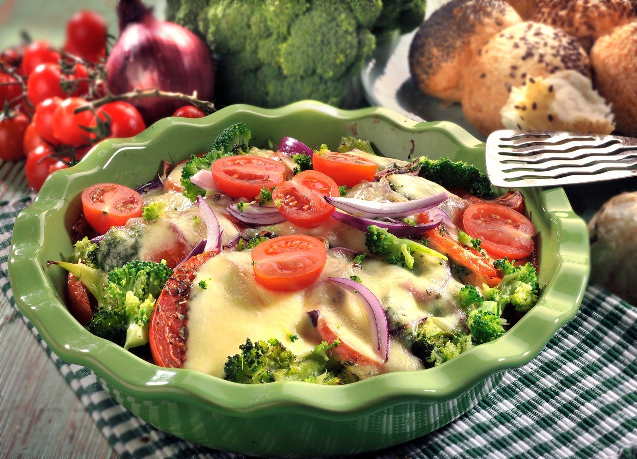 Broccoli Baked with Tomatoes and Mozzarella