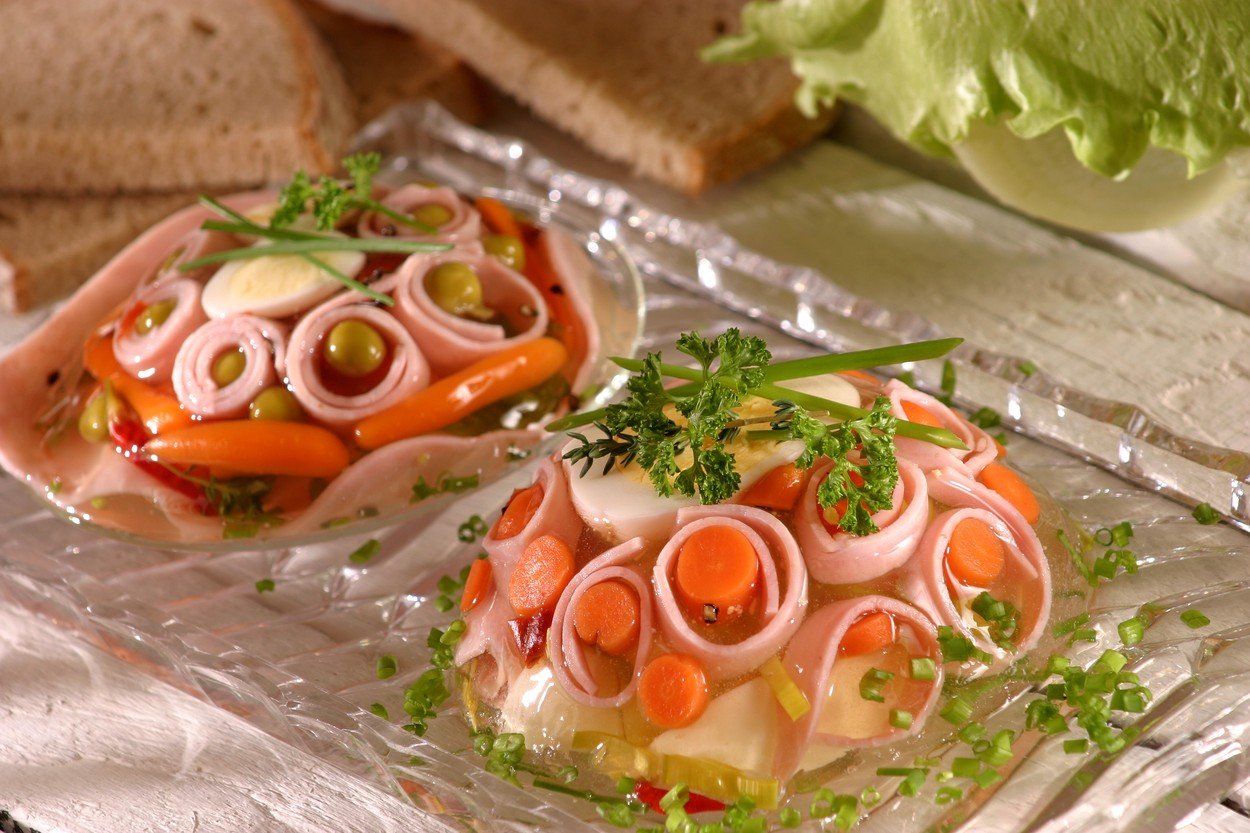 Herb Aspic with Vegetable and Ham