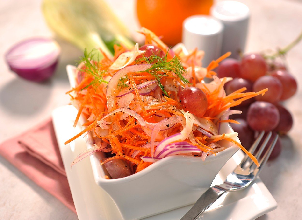 Carrot salad with fennel