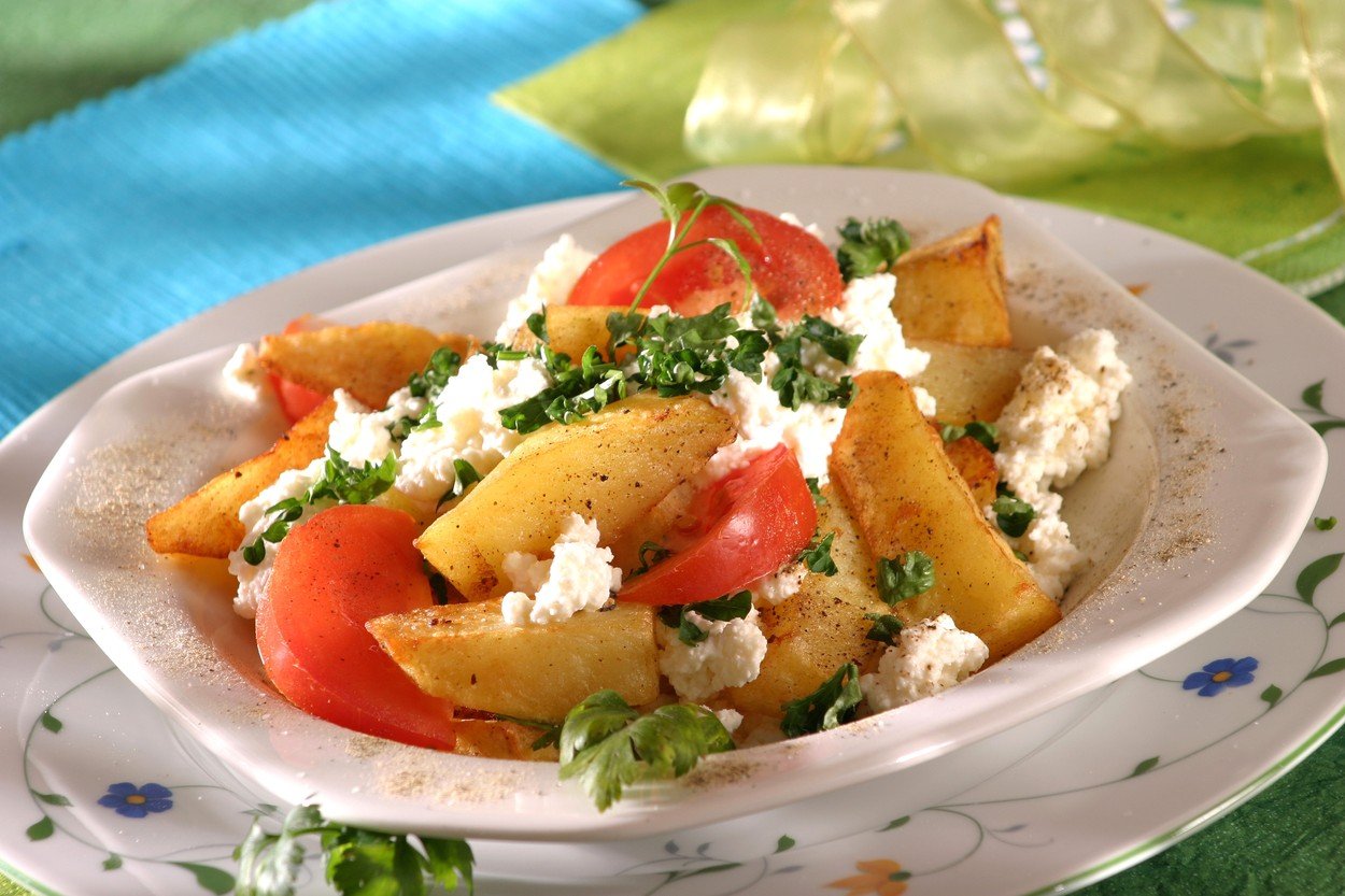 American Potatoes with Parsley Cottage Cheese