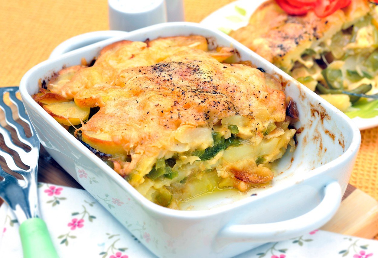 Gratinated Potatoes with Cheese and Pepper