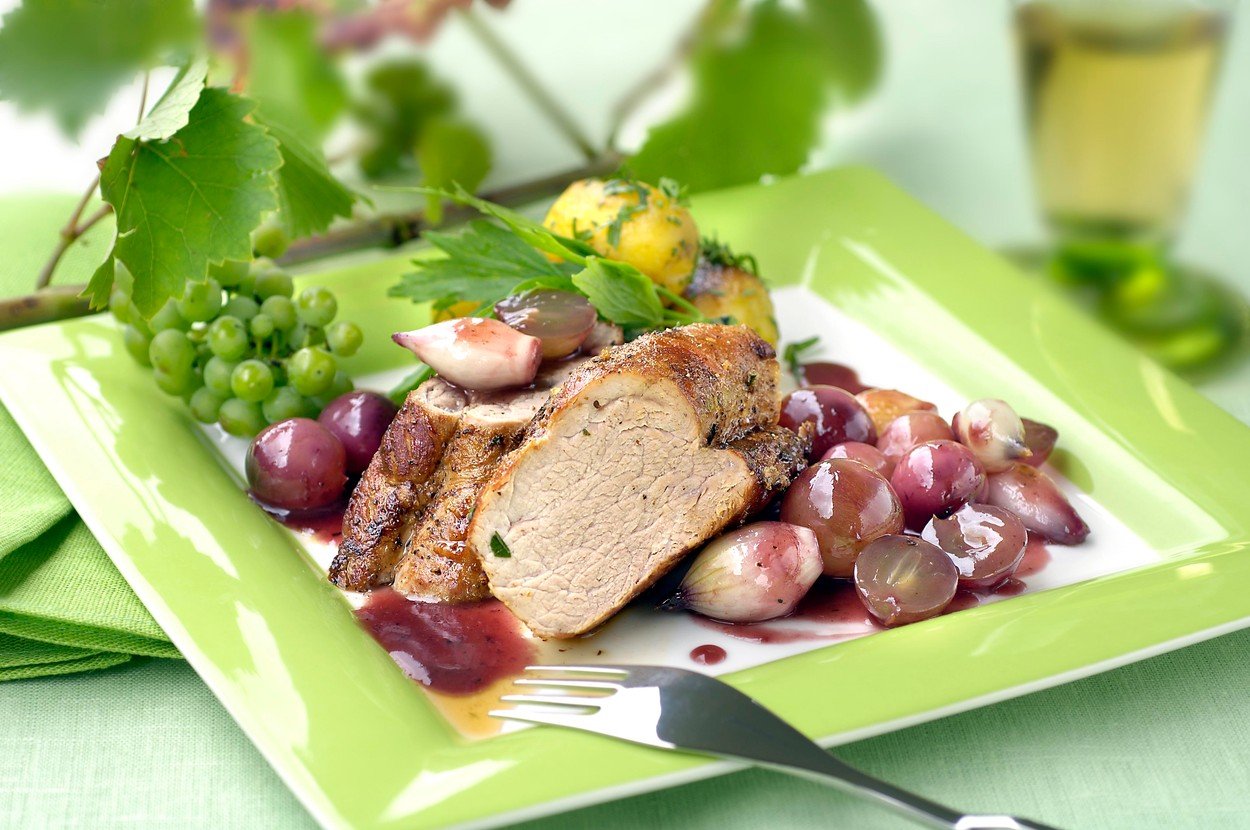 Pork Tenderloin with Grapes and Shallots